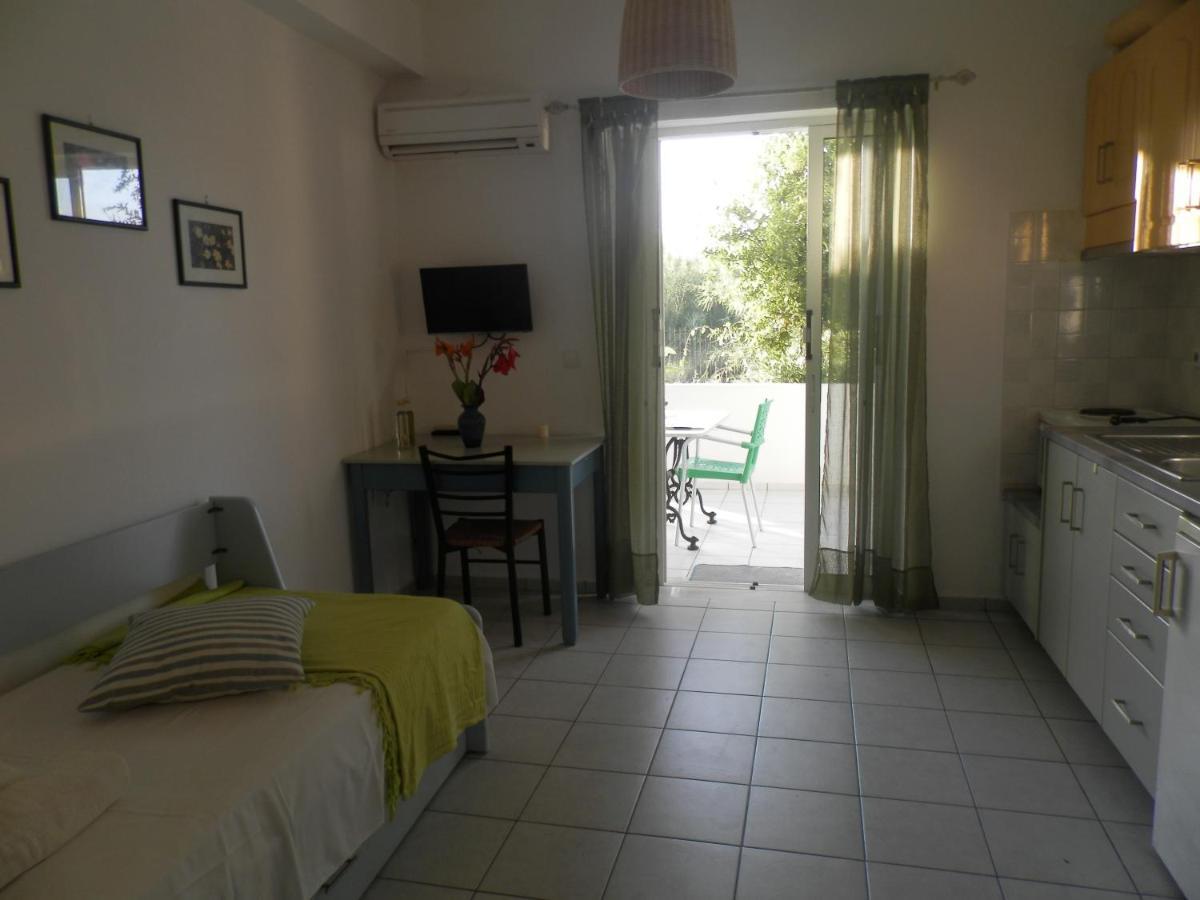 Silvi Mari Apartments 플라타네스 외부 사진